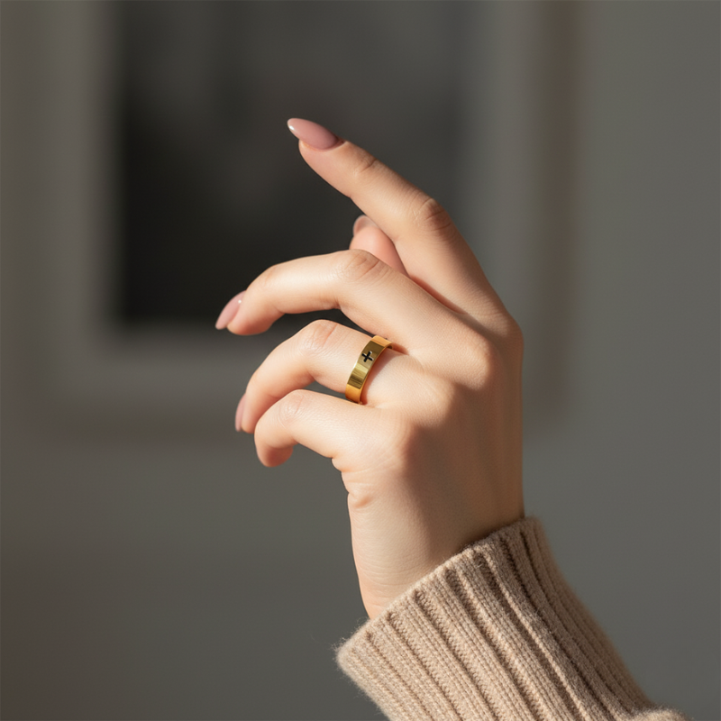 Classic Cross Ring